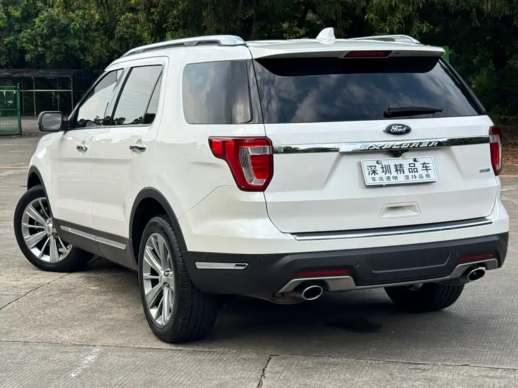Ford Explorer (Import) — миниатюра 3