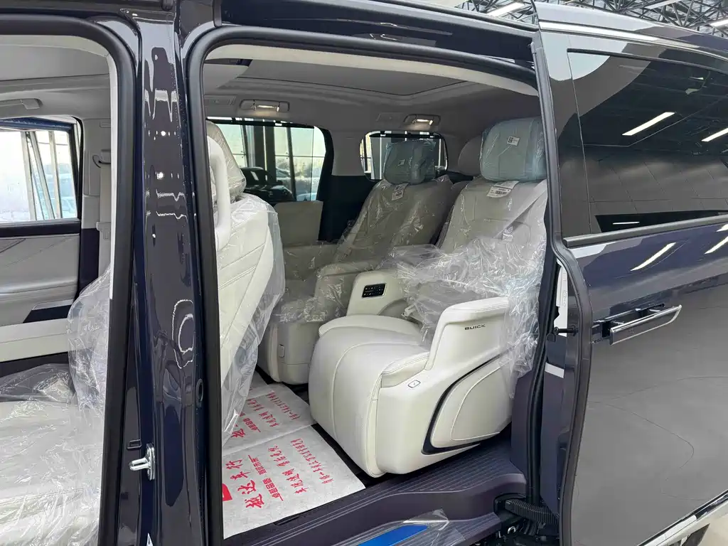 BUICK GL8 NEW ENERGY