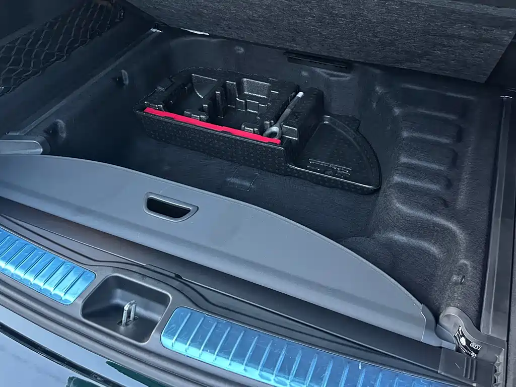 Mercedes-Benz GLE (Import) — миниатюра 15
