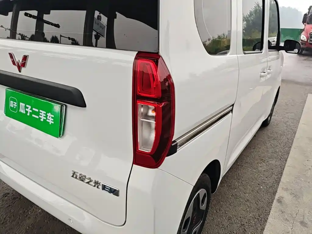 Wuling Zhiguang EV — миниатюра 8