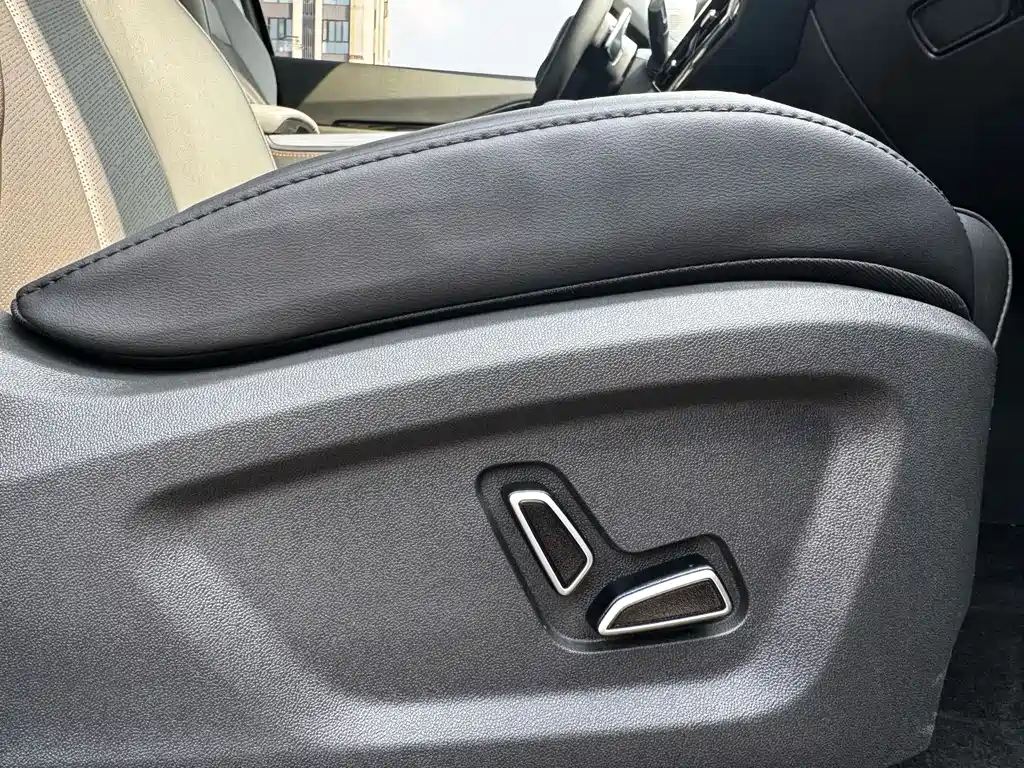 CHANGAN CHANGAN AUCHAN Z6