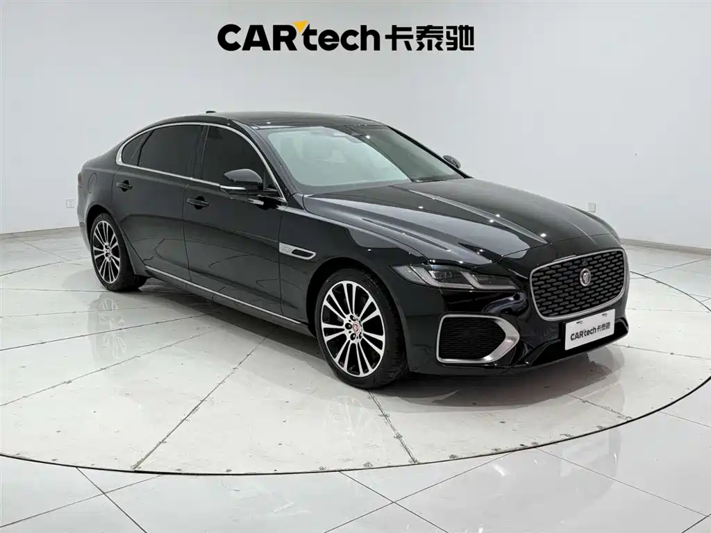 JAGUAR XFL