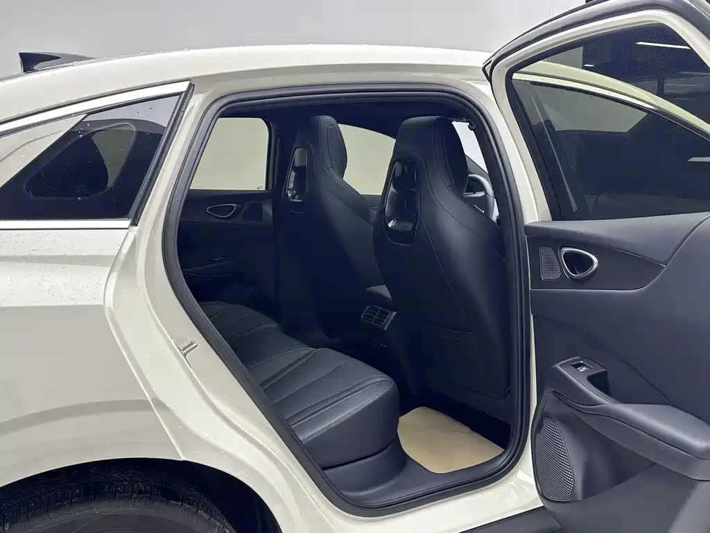 BYD SEAL 06 NEW ENERGY