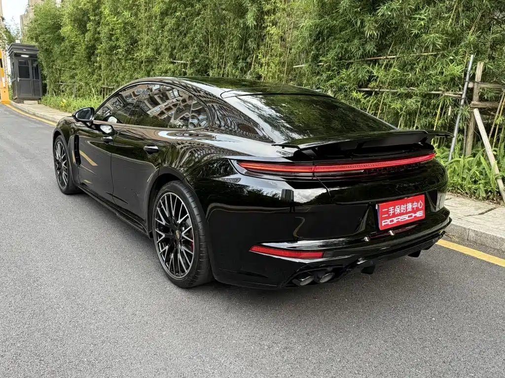 Porsche Panamera — миниатюра 4