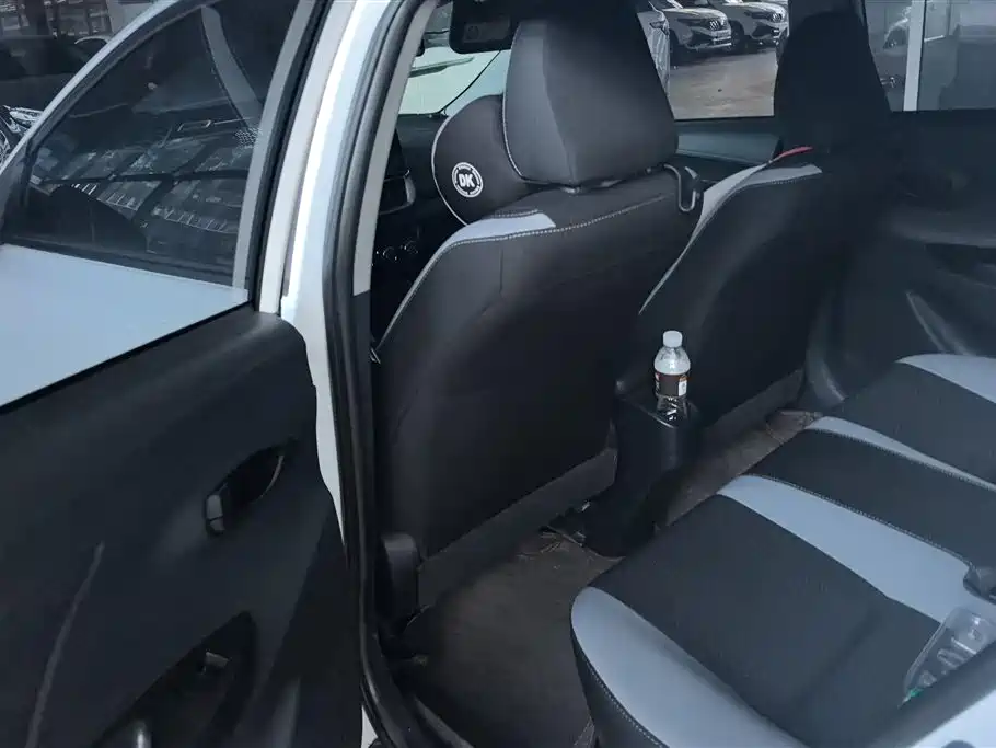 TOYOTA YARIS L ZHIXUAN