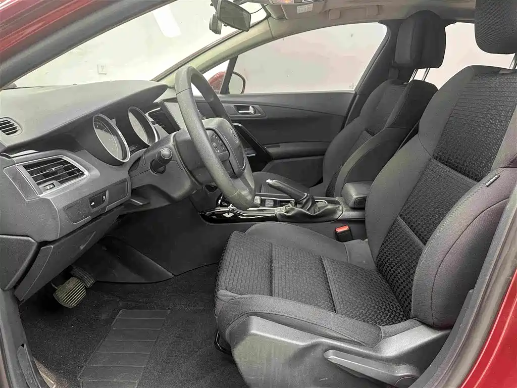 Peugeot 508 2012 2.0L AT