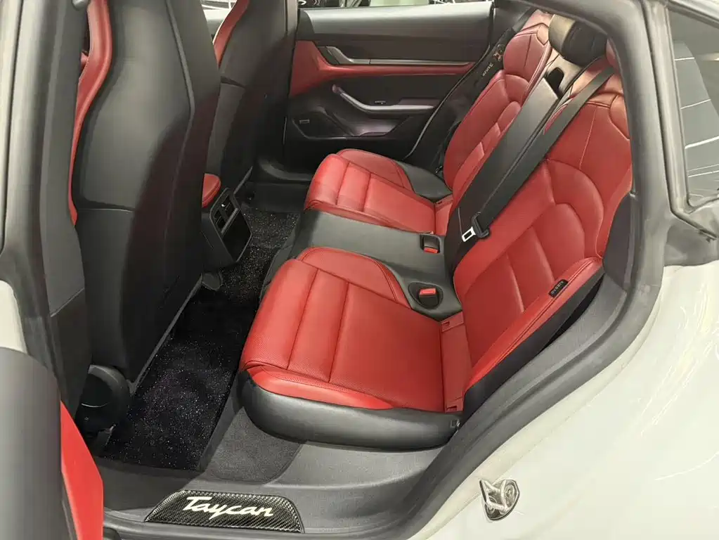Porsche Taycan — миниатюра 9