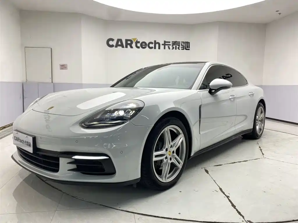 Porsche Panamera 2020