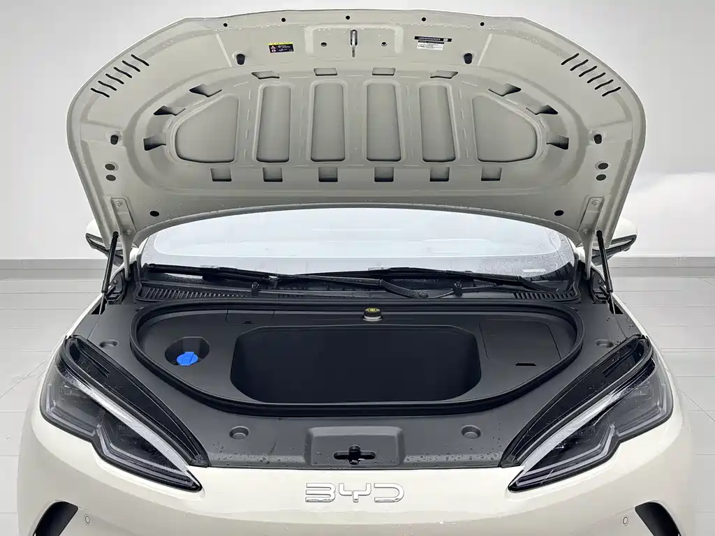 BYD SEAL 06 NEW ENERGY