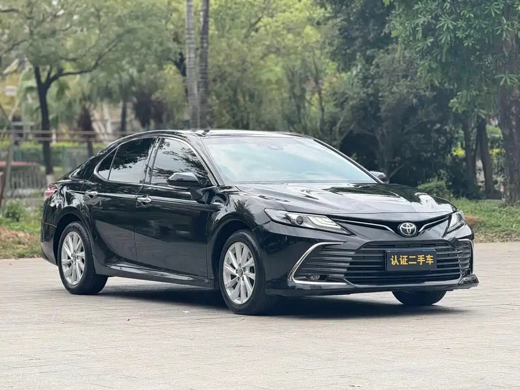 Toyota Camry 2021 2.0G Luxury