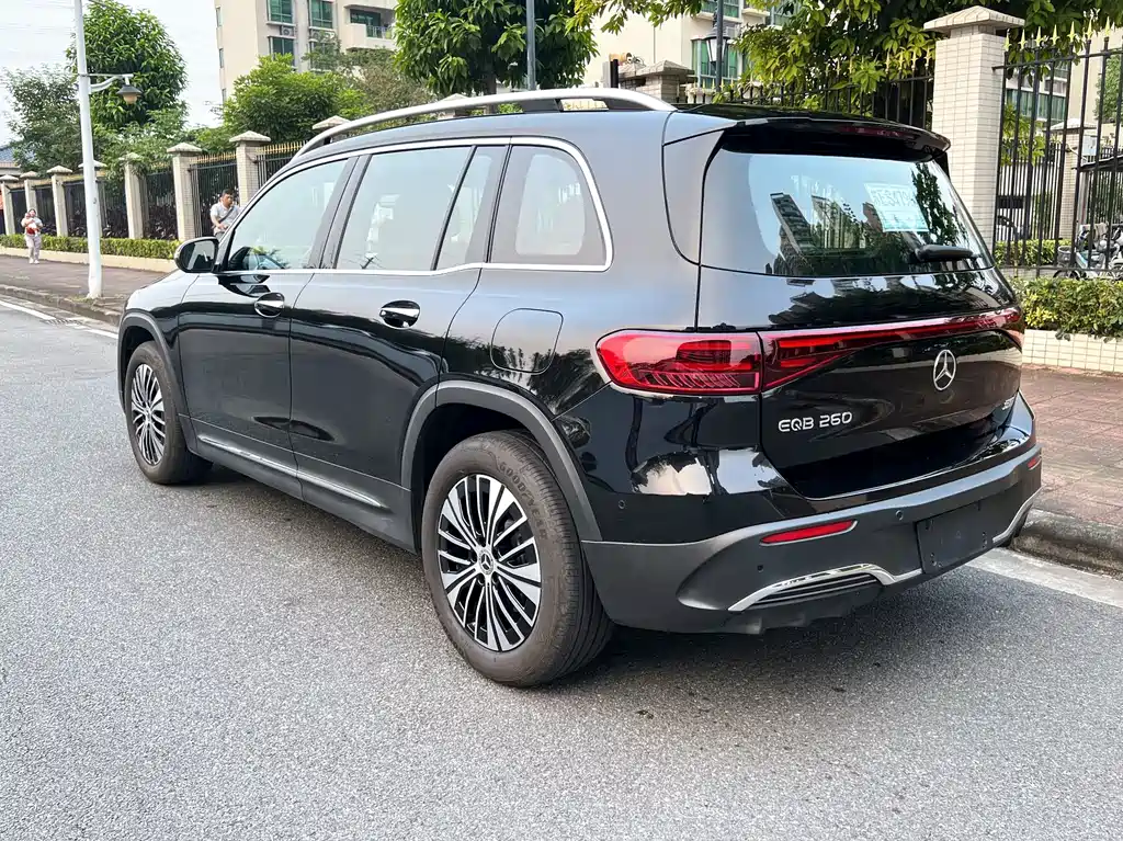 Mercedes-Benz EQB — миниатюра 7
