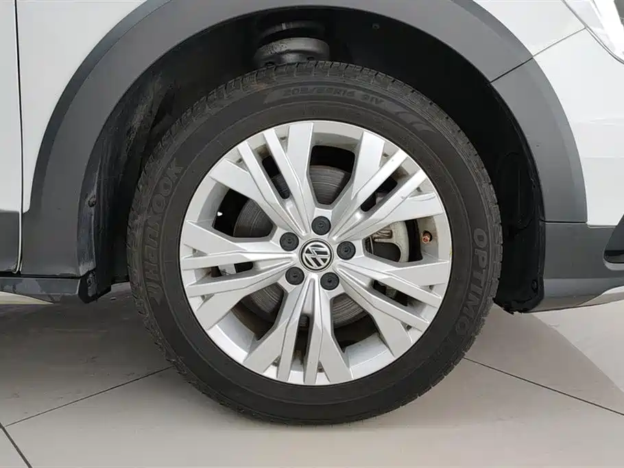 Volkswagen C-Trek 2018 230TSI DSG Comfort