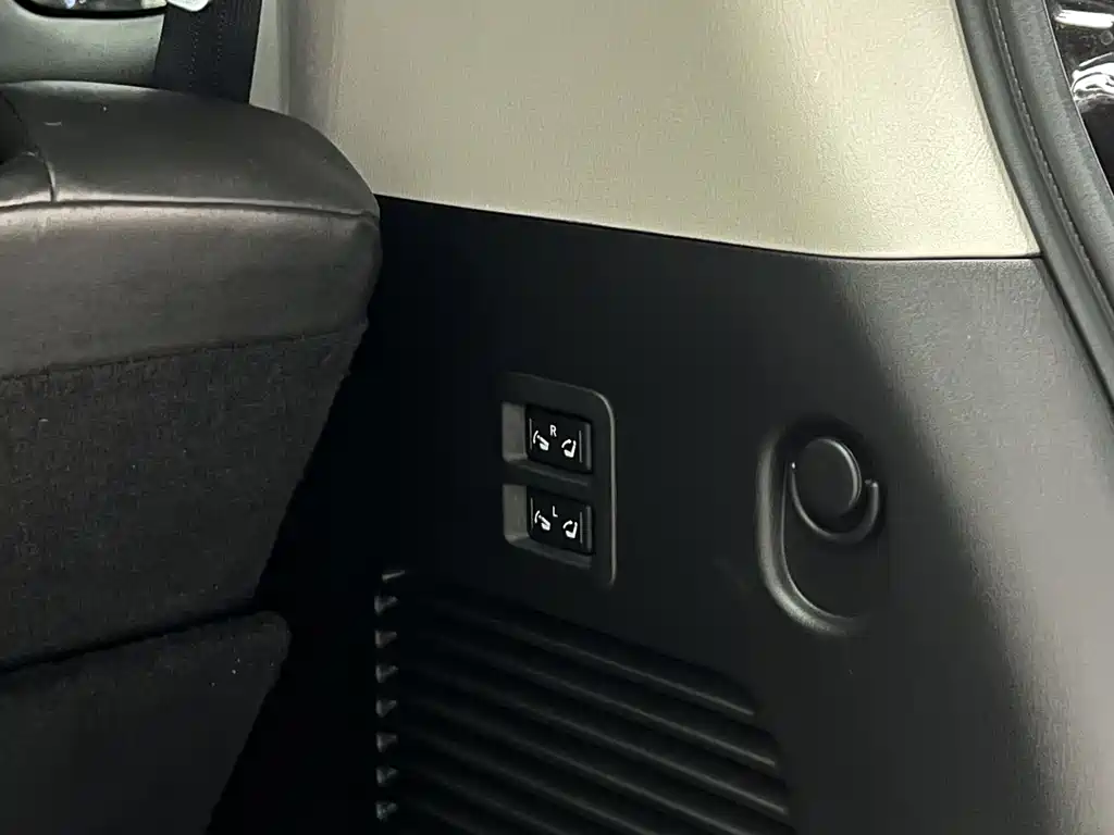 Infiniti QX — миниатюра 12