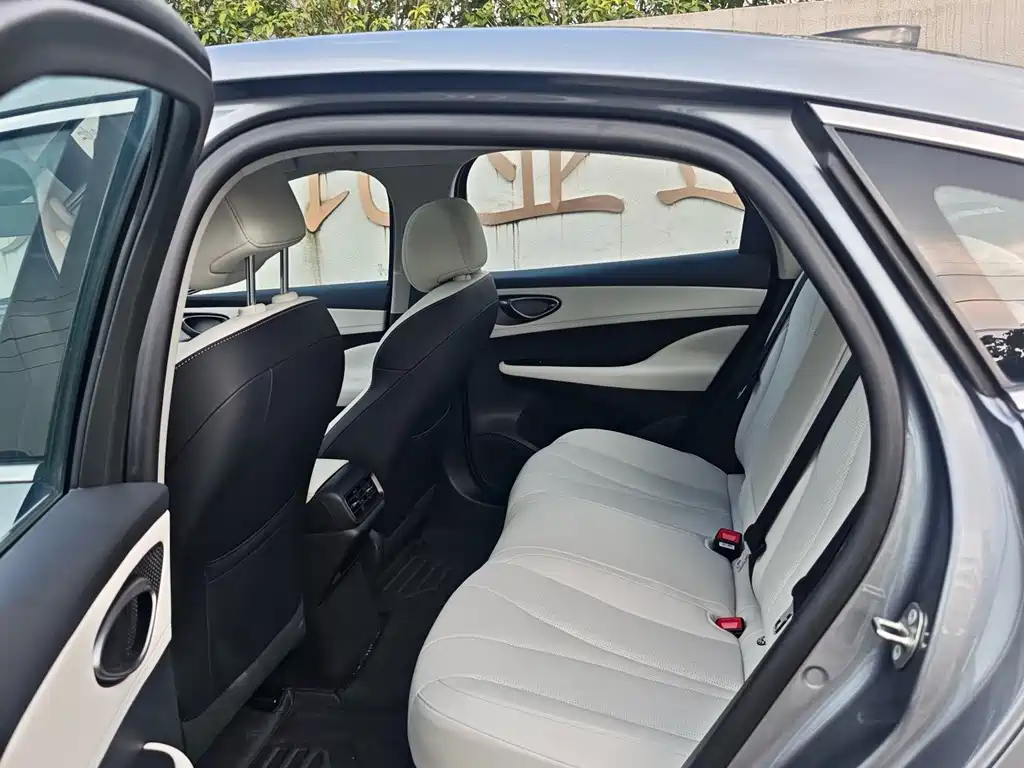 BYD Seal 05 DM-i — миниатюра 6