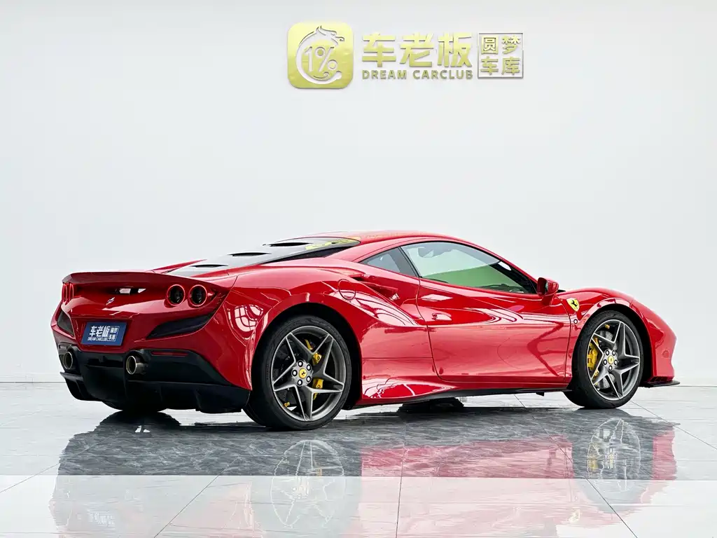Ferrari F8 — миниатюра 4