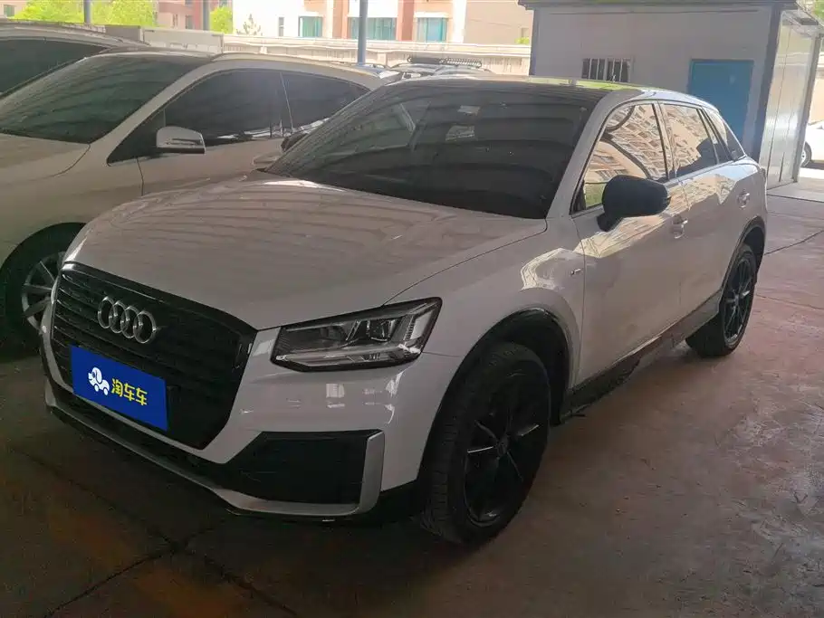 Audi Q2L 2020