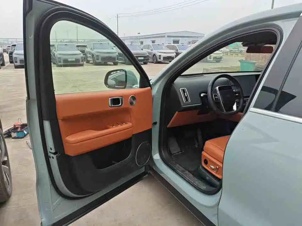 Li Auto Li L6 — миниатюра 4