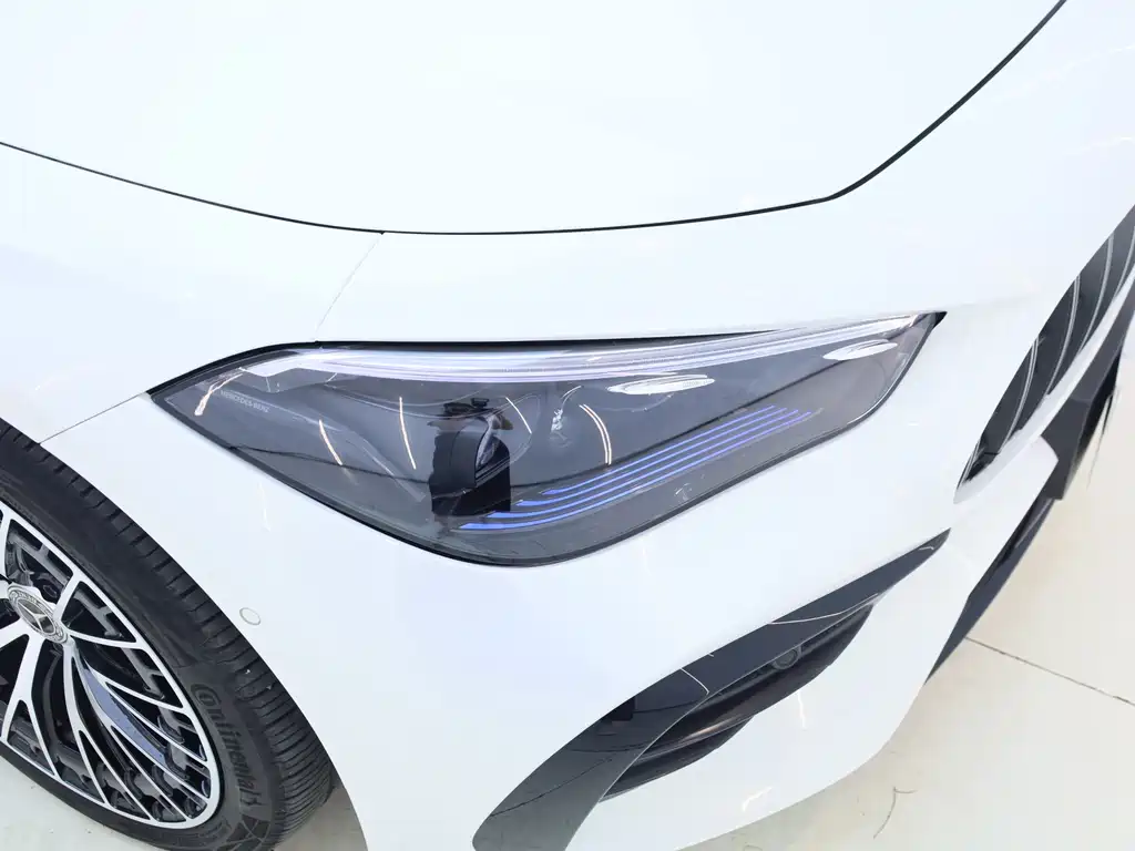 Mercedes-Benz CLE — миниатюра 16