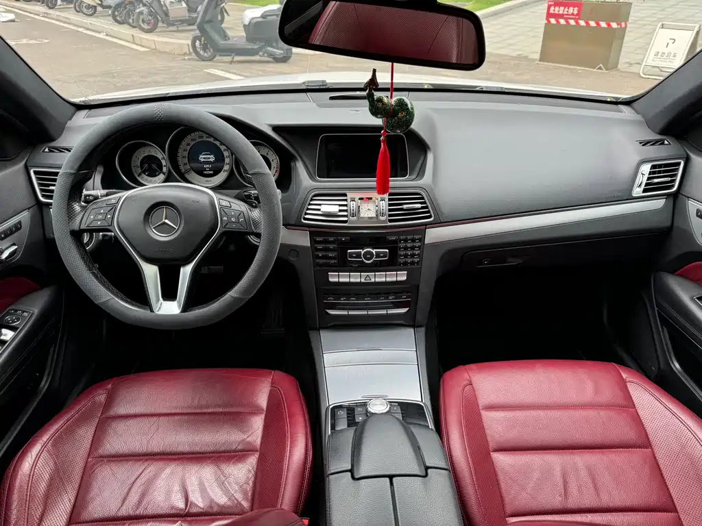 Mercedes-Benz E-Class (Import) E 260 Coupe Edition, фото 6