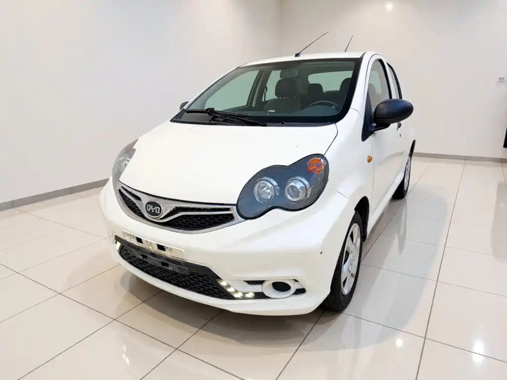 BYD F0