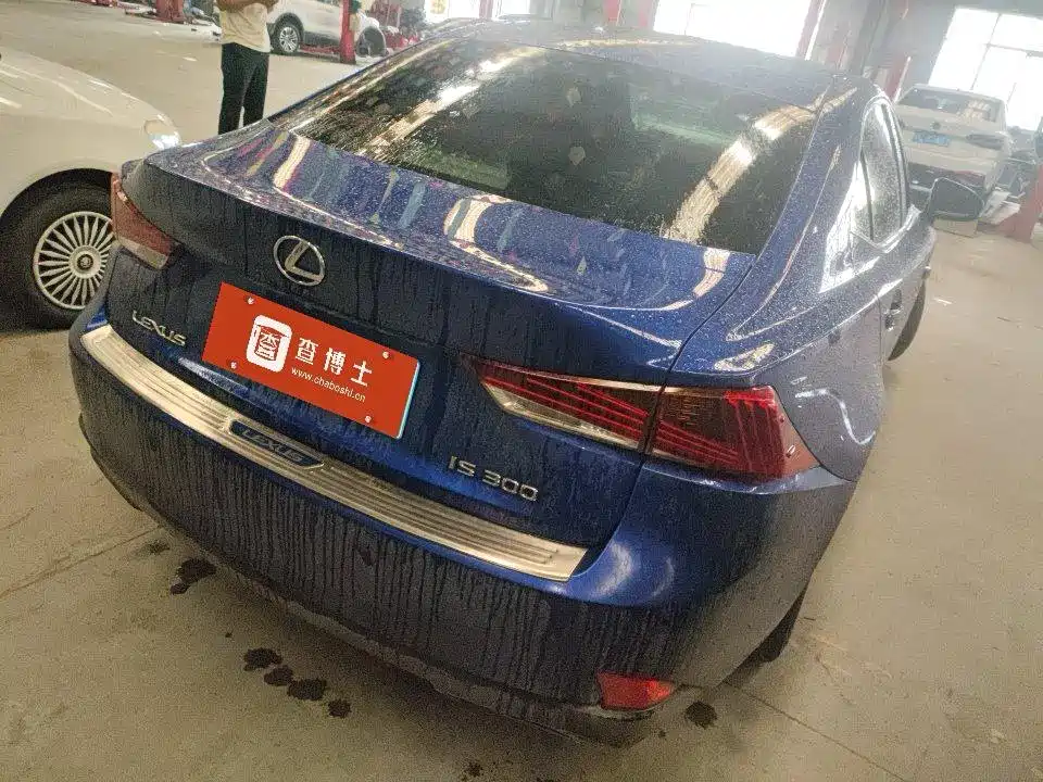 Lexus IS 2017 300 F SPORT