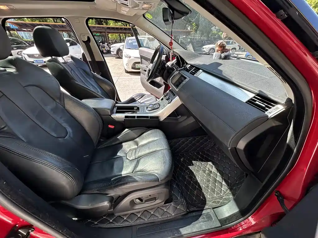 Land Rover Range Rover Evoque 2013 2.0T 5