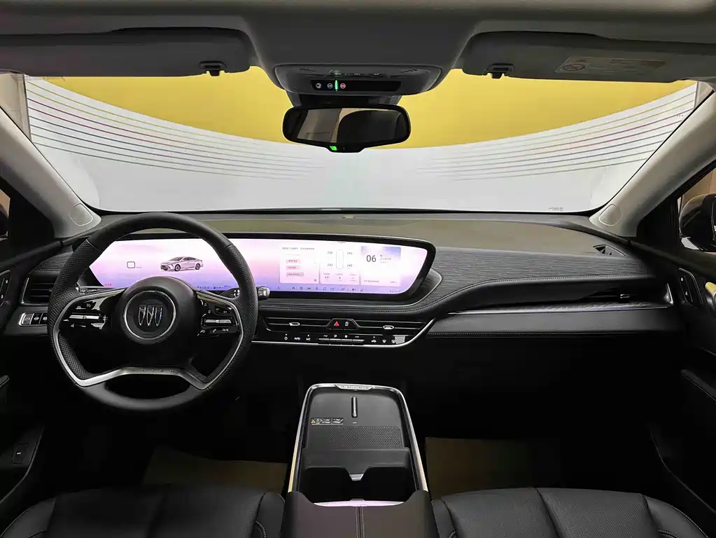 Buick LaCrosse 2025 28T Platinum