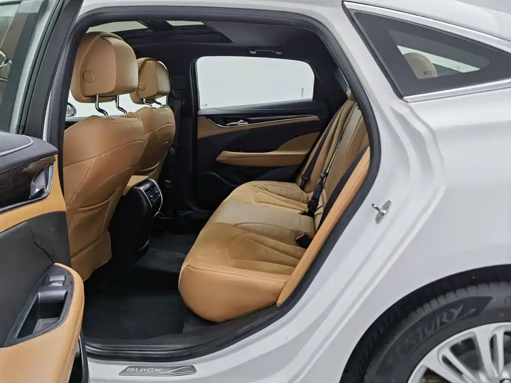Buick LaCrosse — миниатюра 15