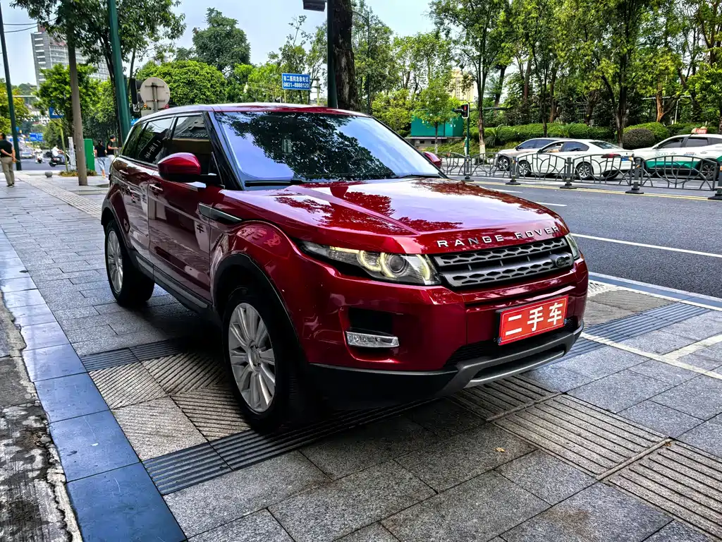 Land Rover Evoque 2.0T 5-door Smart Shine Edition, фото 3