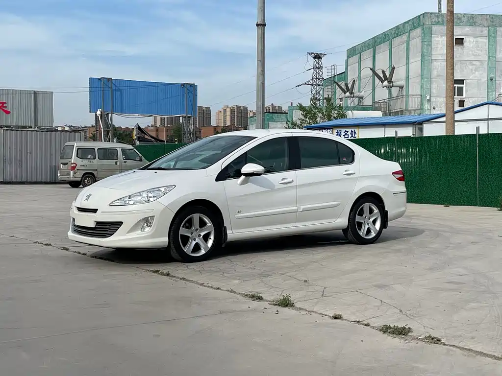 Peugeot 408 2013