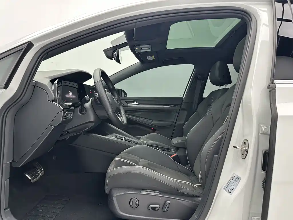 Volkswagen Golf 2023 280TSI DSG R-Line Lite