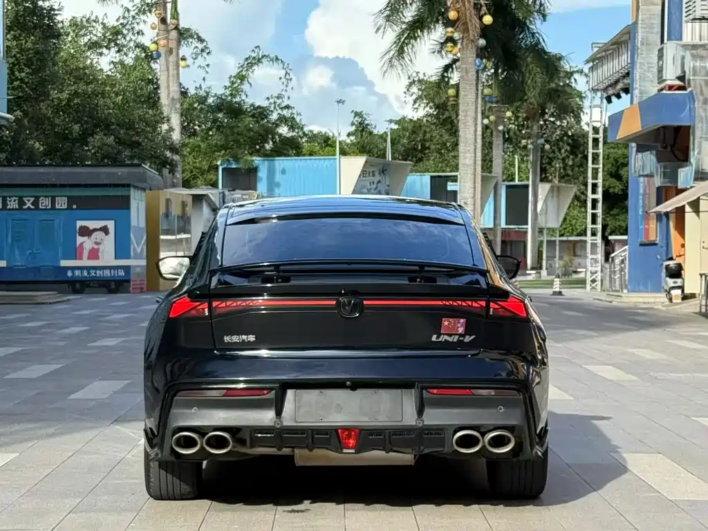 Changan UNI-V 2022 1.5T Sport