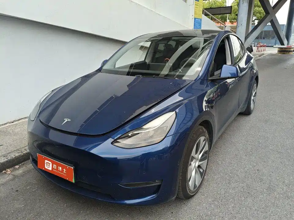 Tesla Model Y 2022