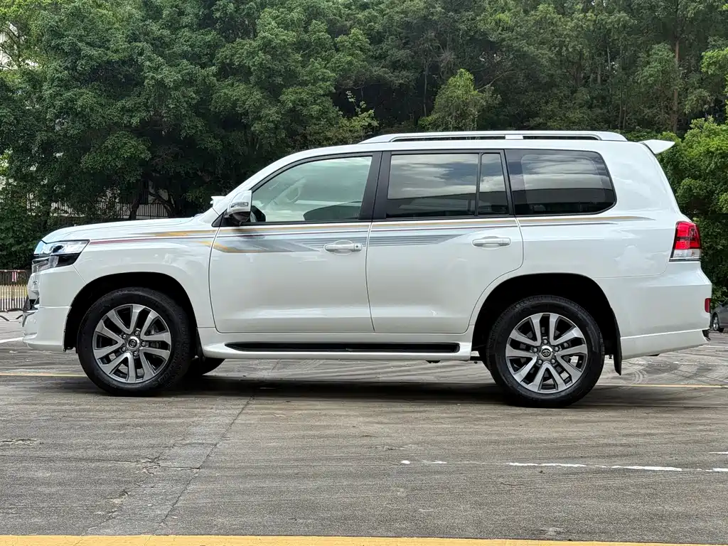 Toyota Land Cruiser 2019 4.0L GX-R