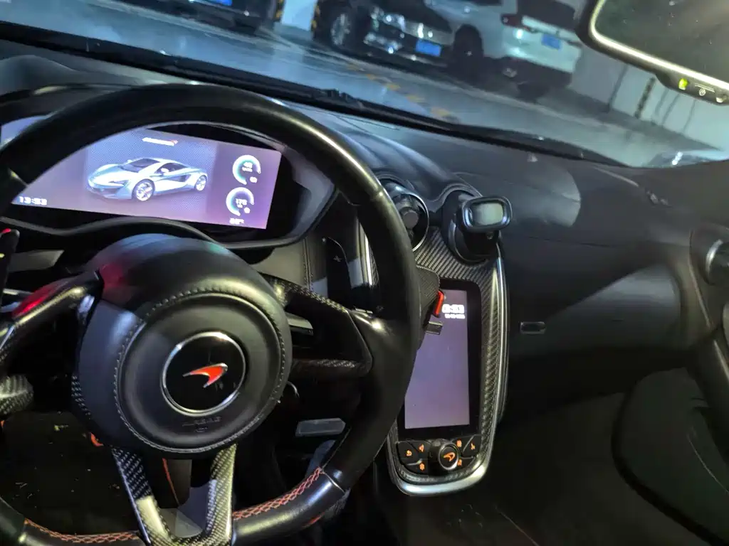 McLaren 540C 2015 3.8T Coupe