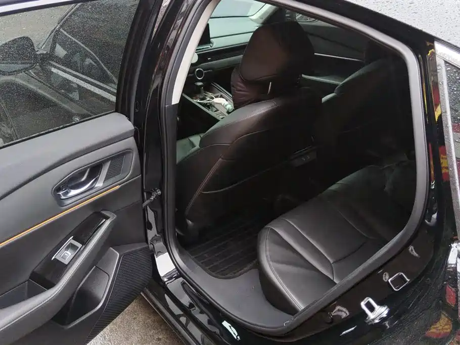 Honda Accord — миниатюра 11