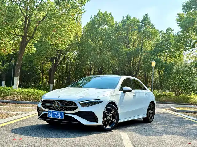 MERCEDES-BENZ A CLASS