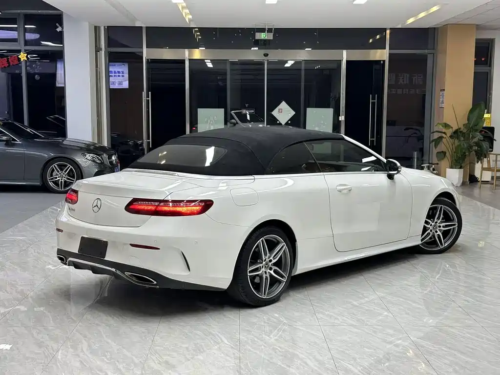 Mercedes-Benz E-Class (Import) — миниатюра 12