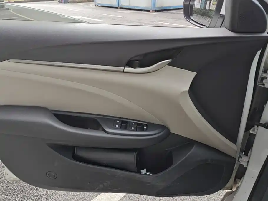 Buick Excelle — миниатюра 7