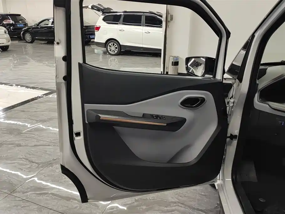 Wuling Nano EV — миниатюра 7