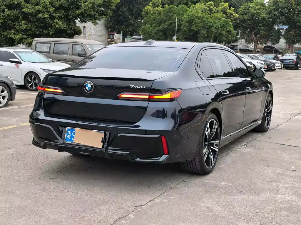 BMW 7 Series 7 2023 740Li Lead Luxury