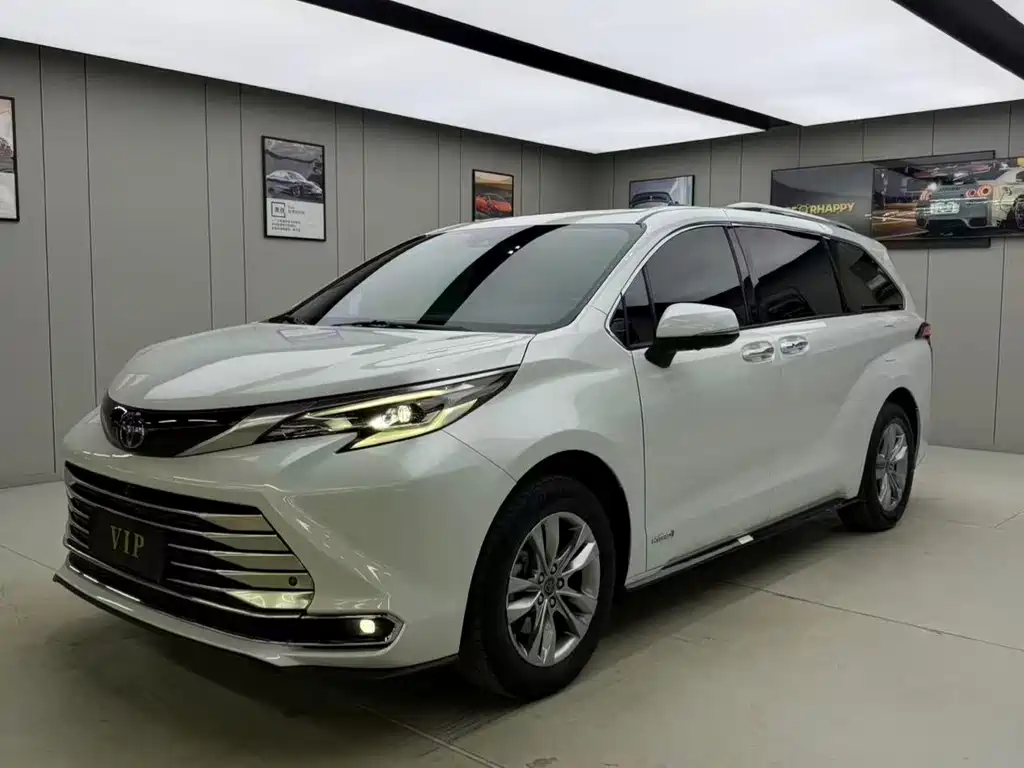 Toyota Sienna 2022