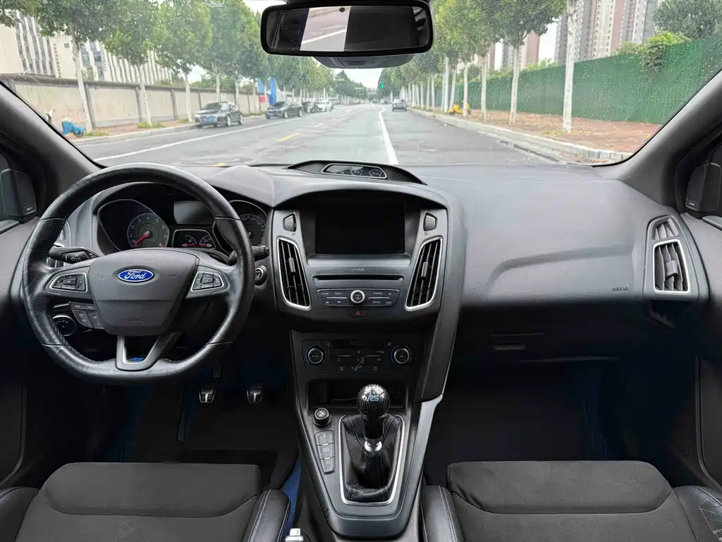 Ford Focus (Import) — миниатюра 9