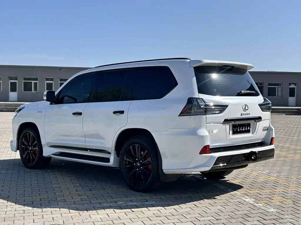 Lexus LX — миниатюра 2