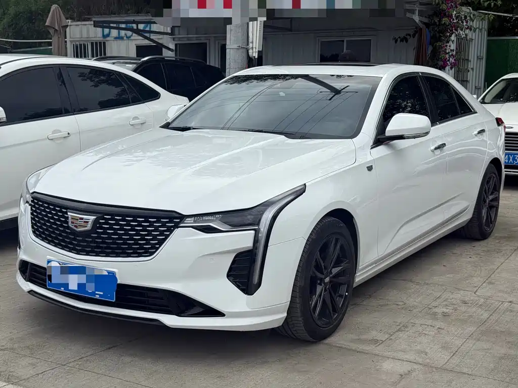 Cadillac CT4 2023