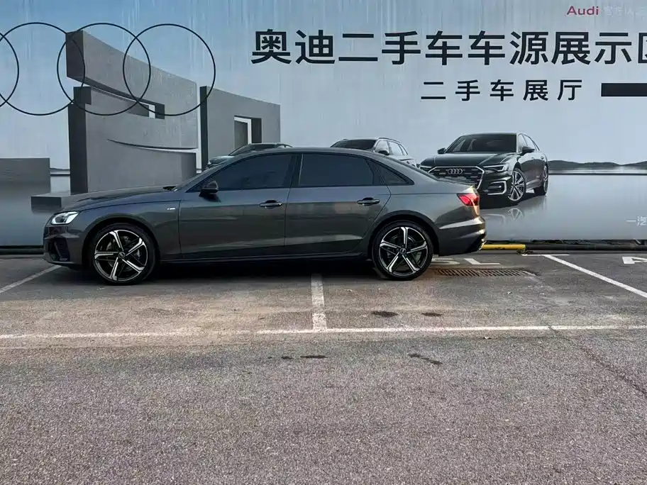 Audi A4L 2025 200 Enjoy 40 TFSI Luxury