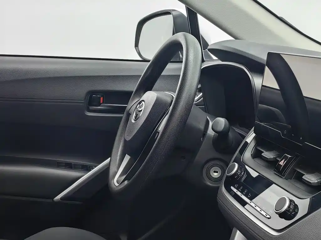 Toyota Frontlander — миниатюра 22