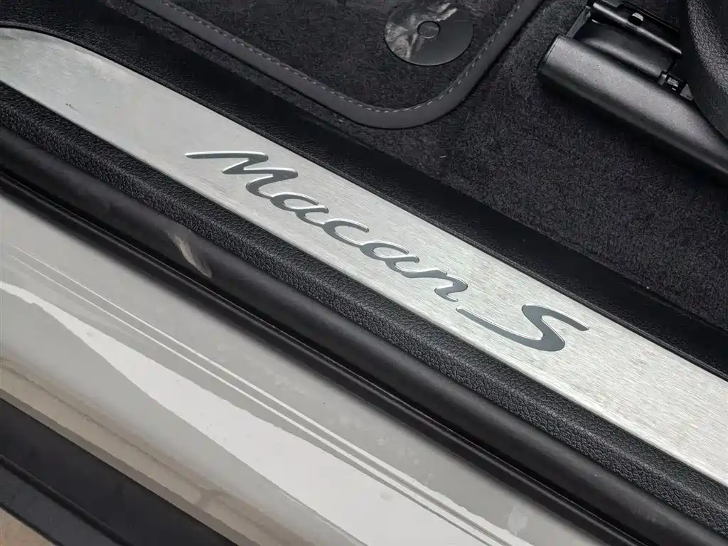 Porsche Macan — миниатюра 28