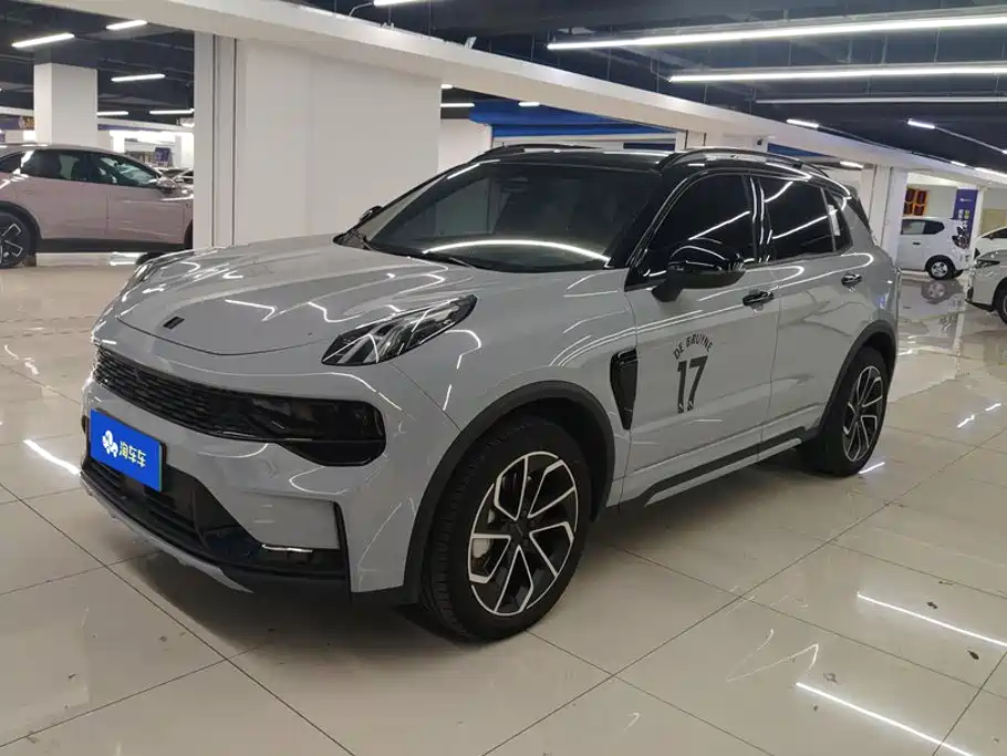 Lynk & Co 01 EM-P
