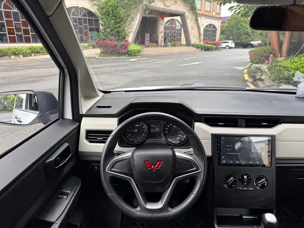 Wuling Journey 2021 1.5T MT Comfort
